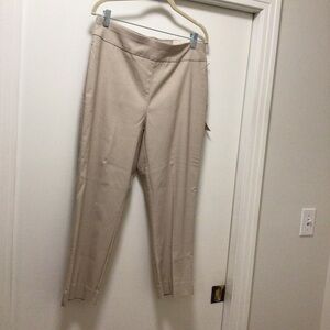Womens NWT Chico’s So Slimming Slim Stretch Crop Pants